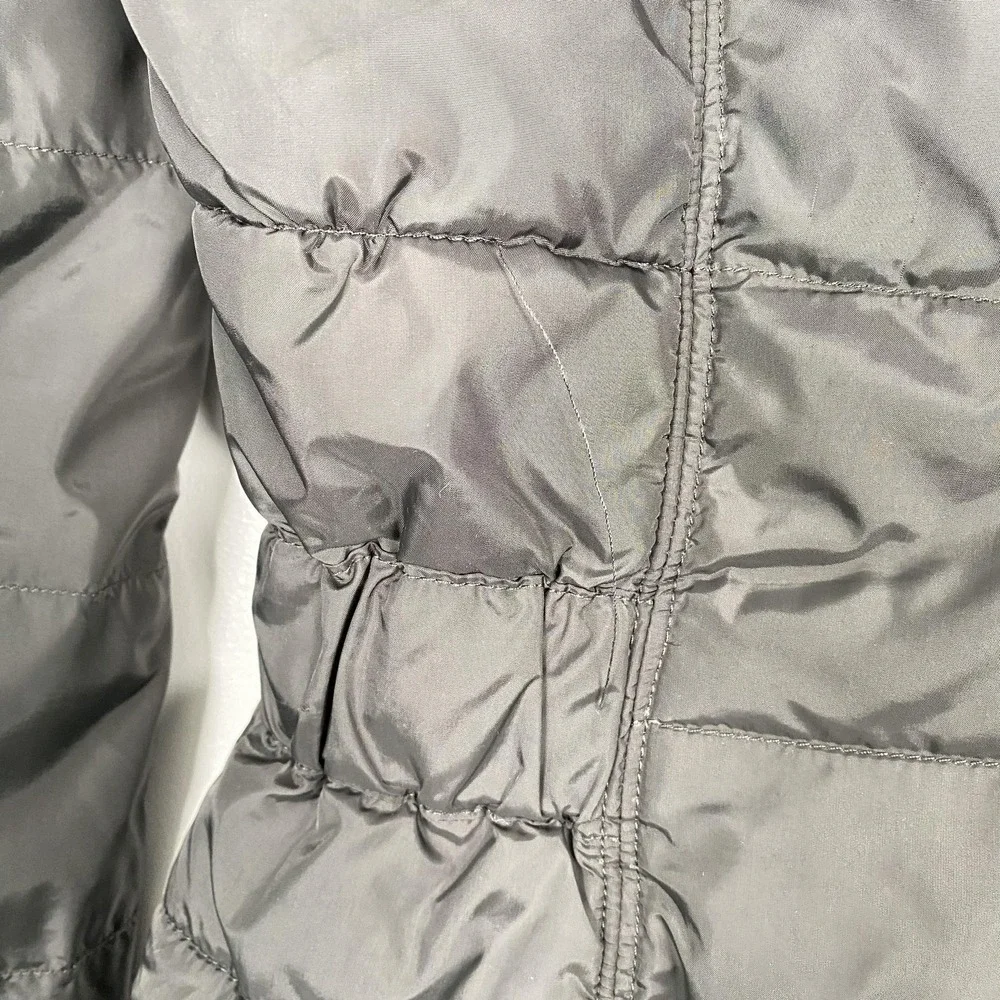 The North Face Parka Coat Womens Medium Gray 550 Down Hooded Quilted Puffer Long